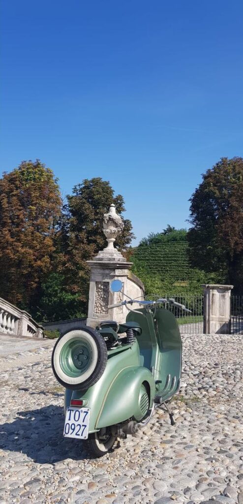 Vespa V 98 farobasso restaurata, dettaglio posteriore