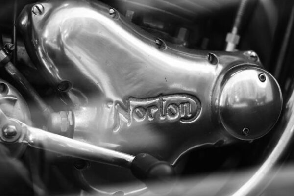 offcina-norton-motore